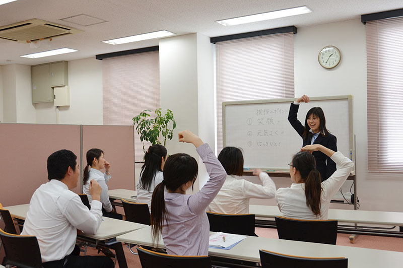 SAKURAセンターで、まず最初に学ぶ挨拶のトレーニング